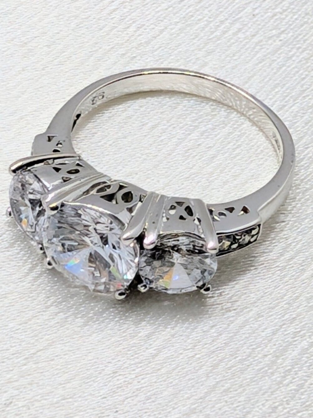 NEW Past Present Future Sterling silver CZ ring - Picture 14 of 16